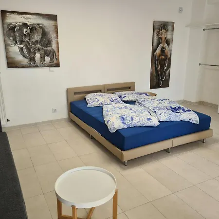 Fafa With Pool Apartamento