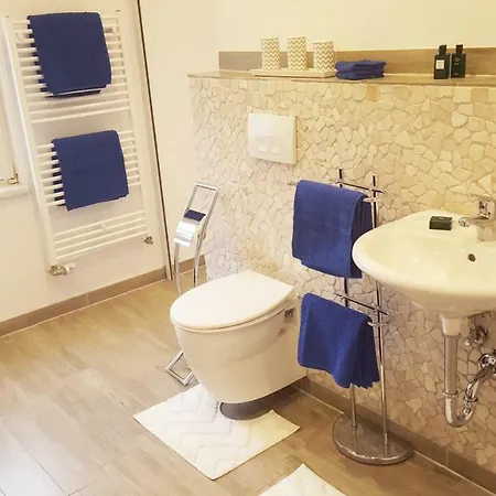 Apartment Fafa With Pool Essen